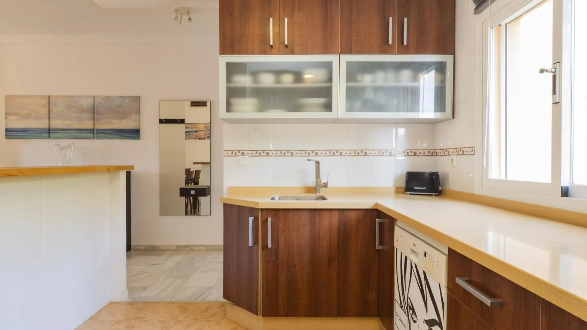 Cubo'S Cabopino Beach Marbella Apartment Spain