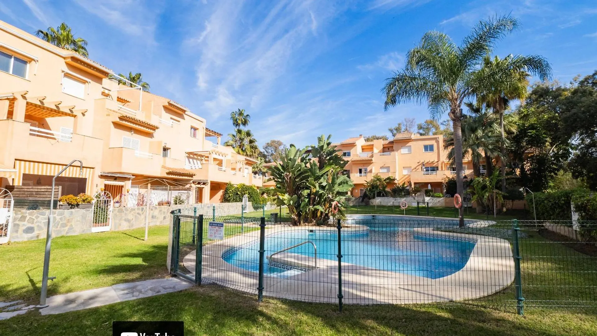 Cubo'S Cabopino Beach Marbella Apartment Spain