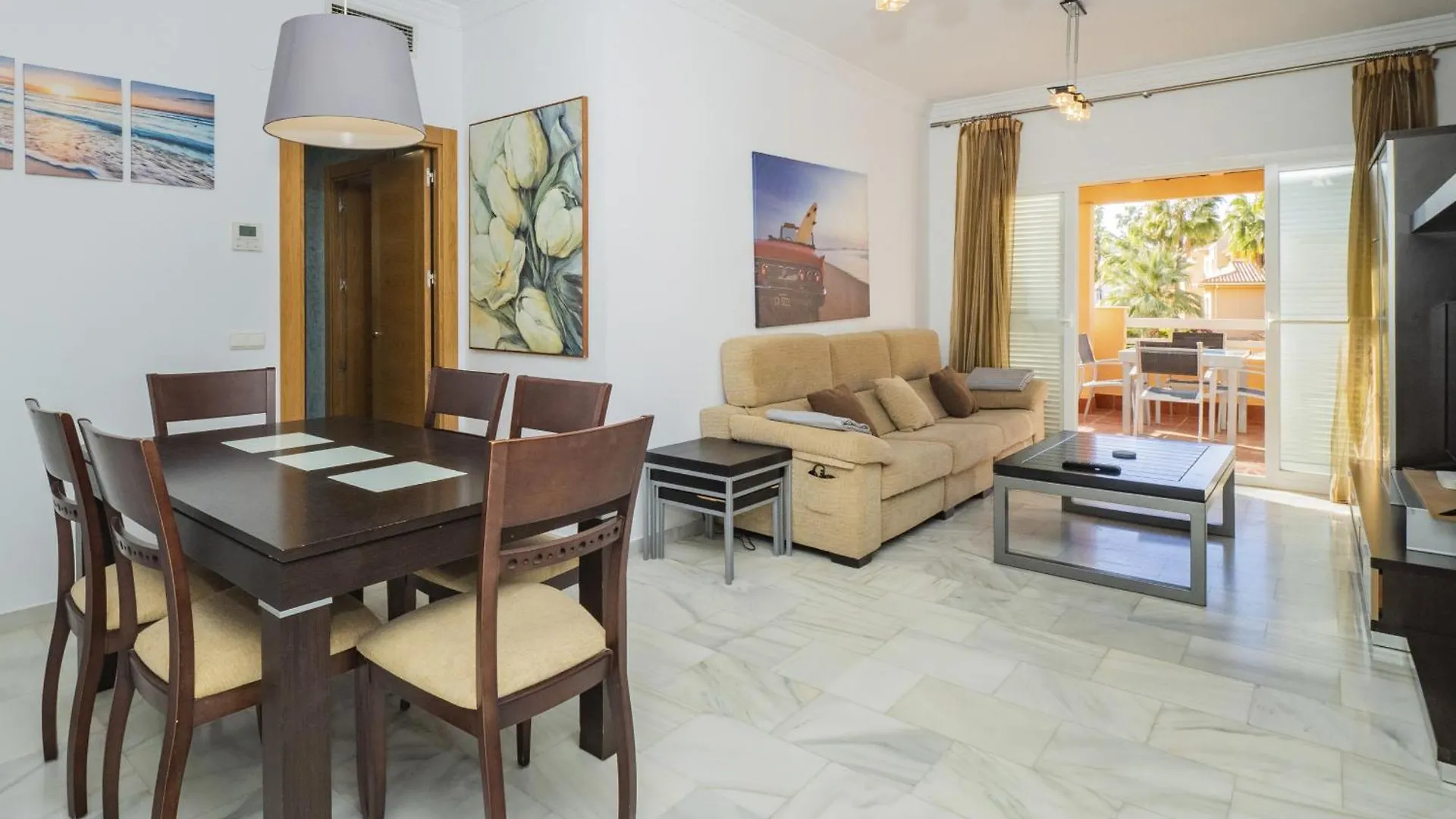 Cubo'S Cabopino Beach Marbella Apartment Spain